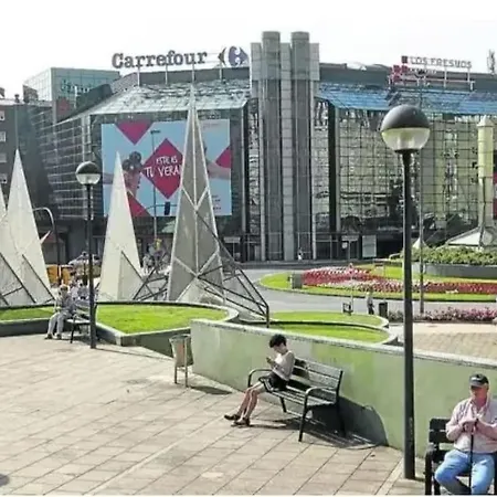 Com Estacionamento Incluido *