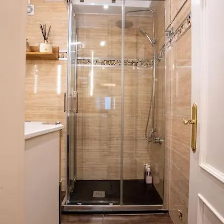 Com Estacionamento Incluido Хихон